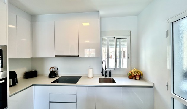 Brukt - Villa -
Villamartin - Costa Blanca