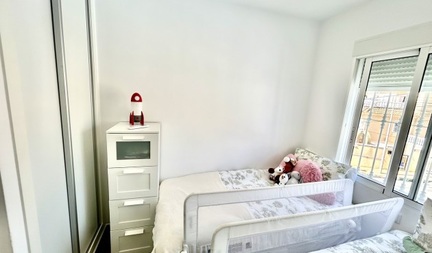 Brukt - Villa -
Villamartin - Costa Blanca