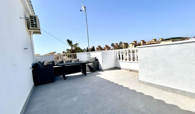 Brukt - Villa -
Villamartin - Costa Blanca