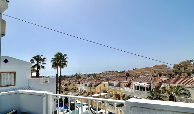 Brukt - Villa -
Villamartin - Costa Blanca