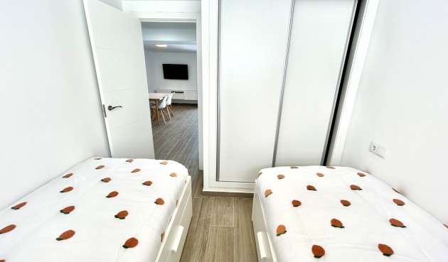 Brukt - Villa -
Villamartin - Costa Blanca