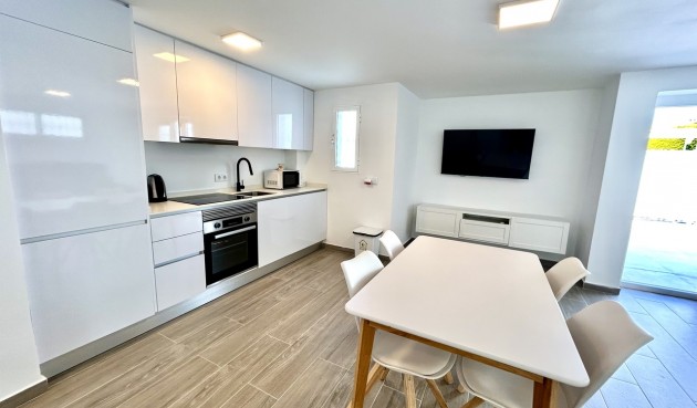 Brukt - Villa -
Villamartin - Costa Blanca