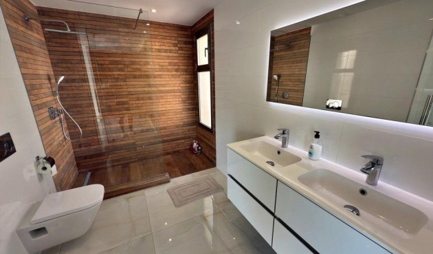 Brukt - Villa -
Orihuela Costa - Villamartín