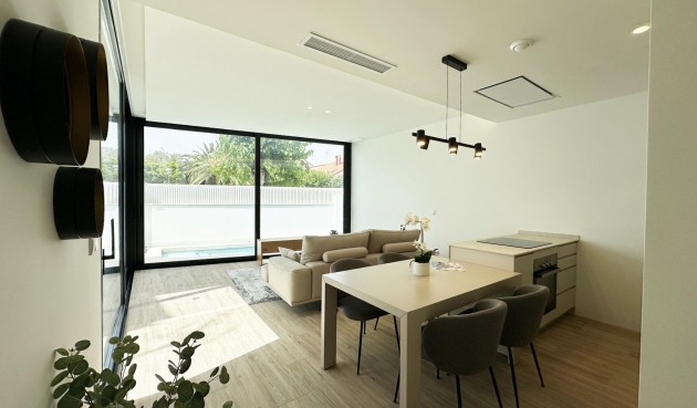 Nybygg - Villa -
Pilar de la Horadada - Torre De La Horadada