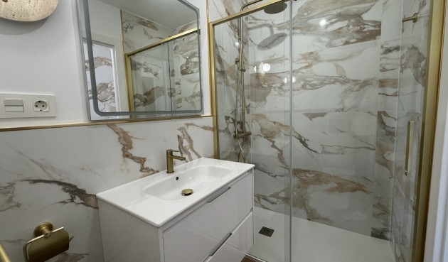 Återförsäljning - Penthouse Penthouse -
Punta Prima - Costa Blanca