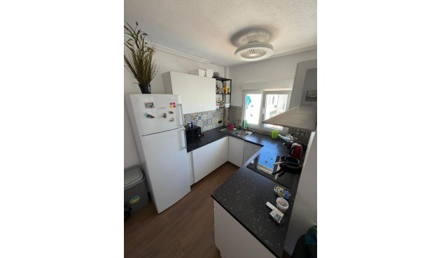 Återförsäljning - Apartment -
Torrevieja - Punta Prima
