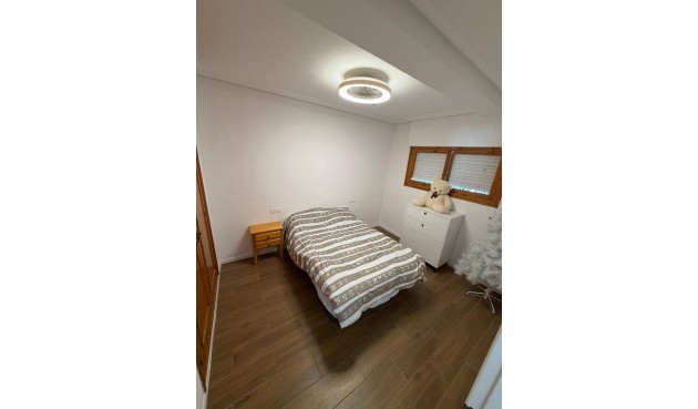 Återförsäljning - Apartment -
Torrevieja - Punta Prima