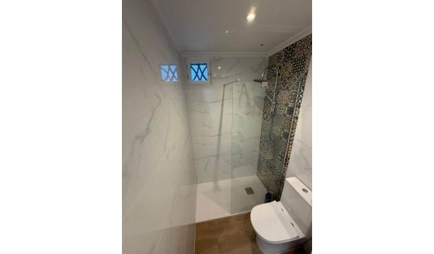 Återförsäljning - Apartment -
Torrevieja - Punta Prima