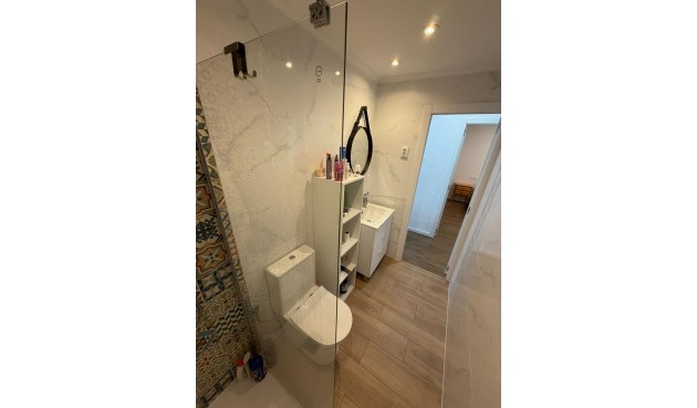 Återförsäljning - Apartment -
Torrevieja - Punta Prima