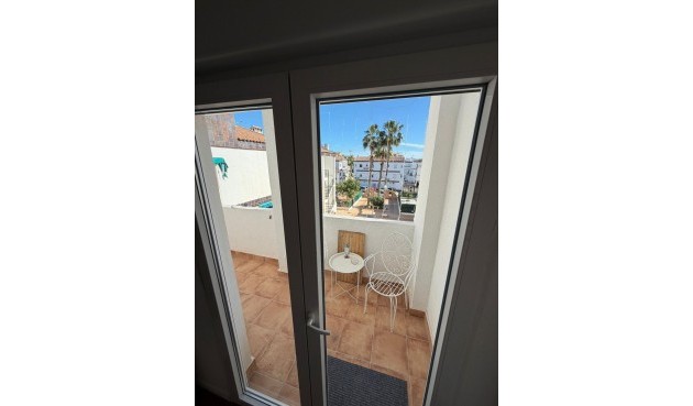 Återförsäljning - Apartment -
Torrevieja - Punta Prima
