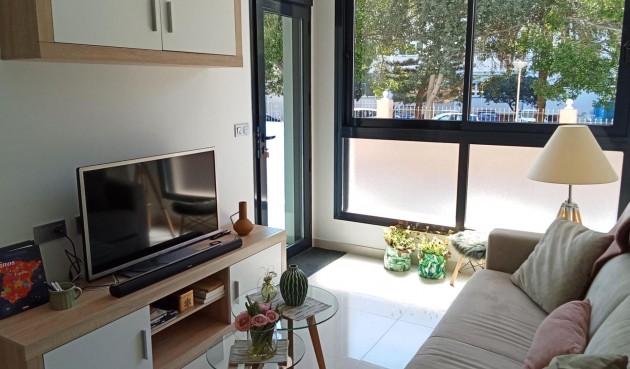 Brukt - Apartment -
Torrevieja - Estacion De Autobuses