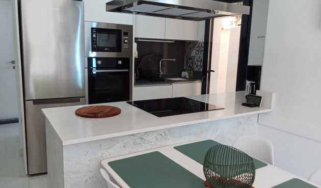 Brukt - Apartment -
Torrevieja - Estacion De Autobuses