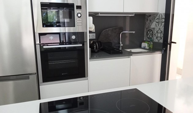 Brukt - Apartment -
Torrevieja - Estacion De Autobuses