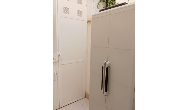 Brukt - Apartment -
Torrevieja - Estacion De Autobuses