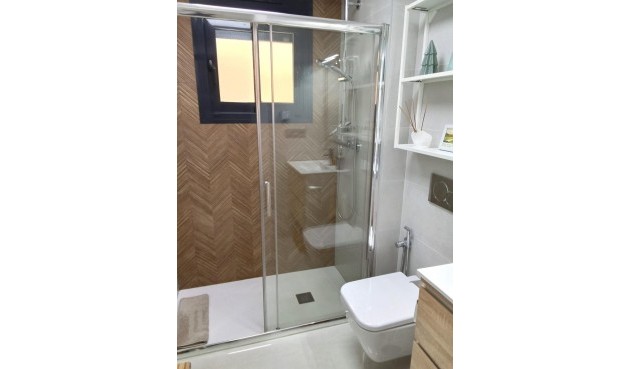 Brukt - Apartment -
Torrevieja - Estacion De Autobuses