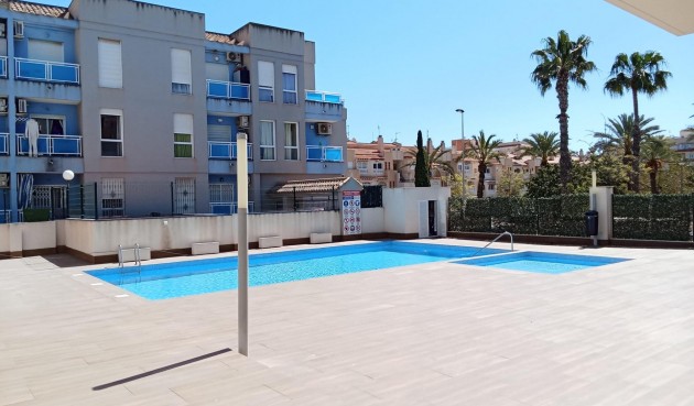 Brukt - Apartment -
Torrevieja - Estacion De Autobuses