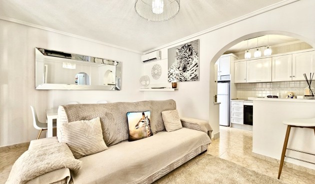 Återförsäljning - Town House -
Punta Prima - Costa Blanca