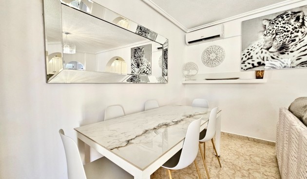 Återförsäljning - Town House -
Punta Prima - Costa Blanca