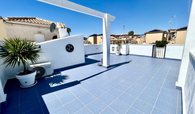 Återförsäljning - Town House -
Punta Prima - Costa Blanca
