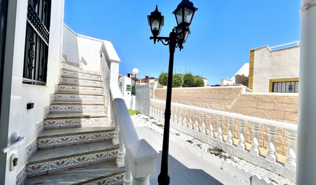 Återförsäljning - Town House -
Punta Prima - Costa Blanca