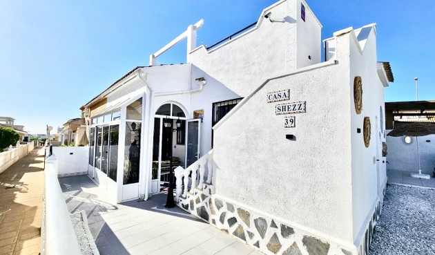 Återförsäljning - Town House -
Punta Prima - Costa Blanca