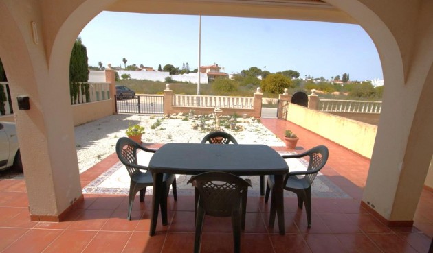 Brukt - Town House -
Orihuela Costa - Costa Blanca