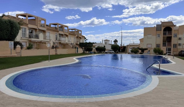 Brukt - Bungalow -
Orihuela Costa - Costa Blanca