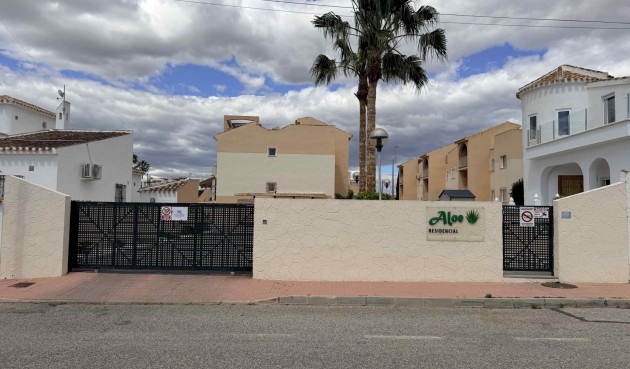 Brukt - Bungalow -
Orihuela Costa - Costa Blanca