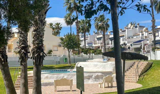 Brukt - Town House -
Orihuela Costa - Costa Blanca