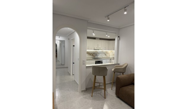 Brukt - Apartment -
Lomas De Campoamor - Costa Blanca