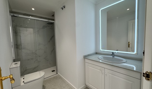 Brukt - Apartment -
Lomas De Campoamor - Costa Blanca