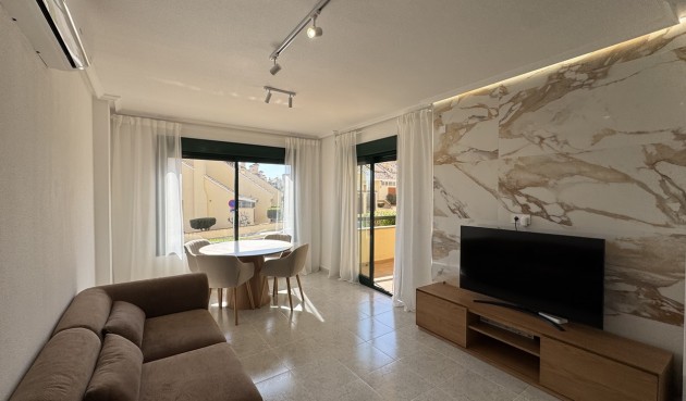 Brukt - Apartment -
Lomas De Campoamor - Costa Blanca