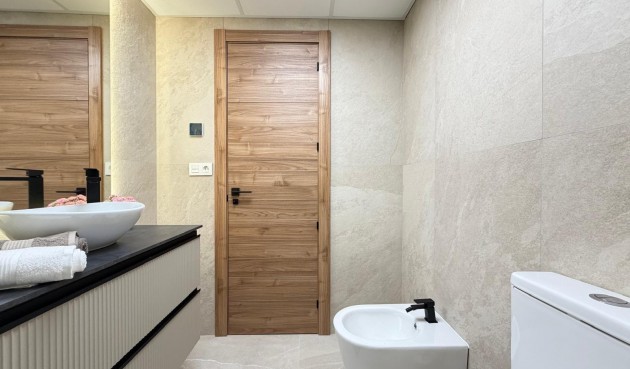 Brukt - Apartment -
Torrevieja - Playa del Cura