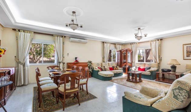 Brukt - Villa -
Rojales - Pueblo Bravo