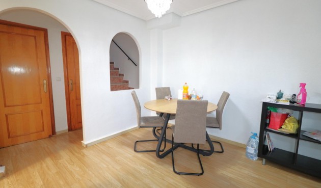 Brukt - Quad House -
Torrevieja - Carrefour