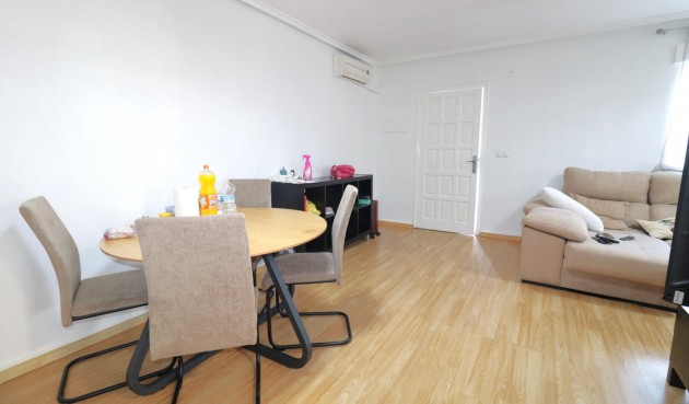 Brukt - Quad House -
Torrevieja - Carrefour