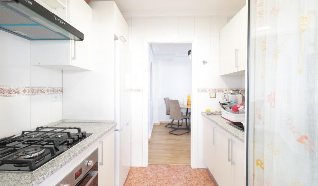 Brukt - Quad House -
Torrevieja - Carrefour