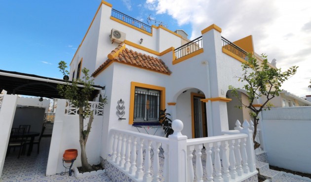 Brukt - Quad House -
Torrevieja - Carrefour