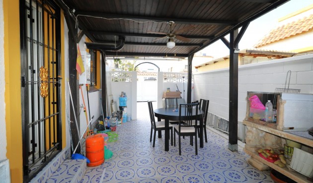 Brukt - Quad House -
Torrevieja - Carrefour