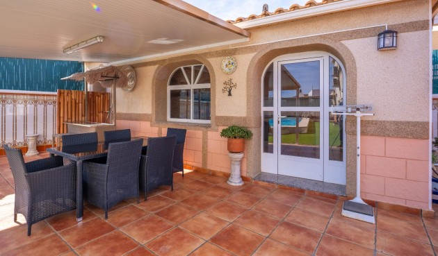 Återförsäljning - Villa -
Torrevieja - El Chaparral