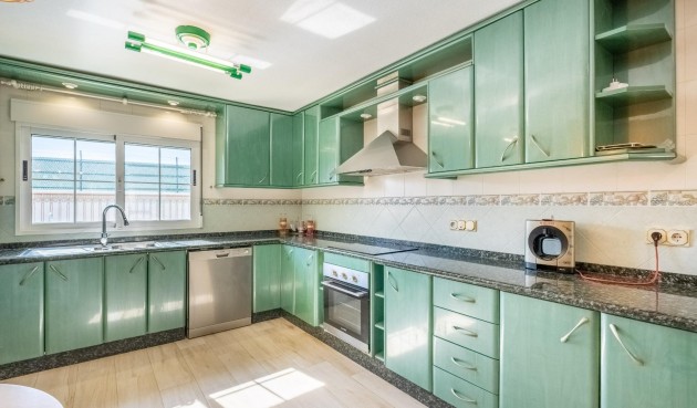 Återförsäljning - Villa -
Torrevieja - El Chaparral