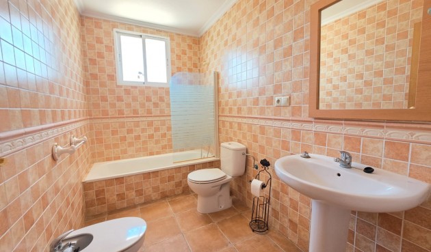 Brukt - Villa -
Monóvar/Monóver - Inland