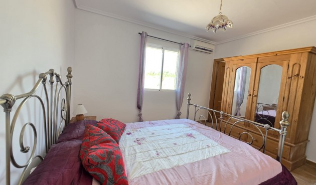 Brukt - Villa -
Monóvar/Monóver - Inland