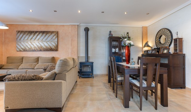 Resale - Villa -
Los Montesinos - Costa Blanca