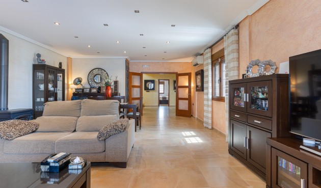 Resale - Villa -
Los Montesinos - Costa Blanca