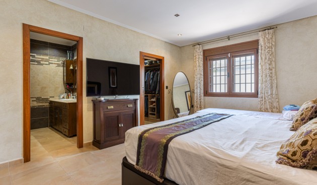 Resale - Villa -
Los Montesinos - Costa Blanca