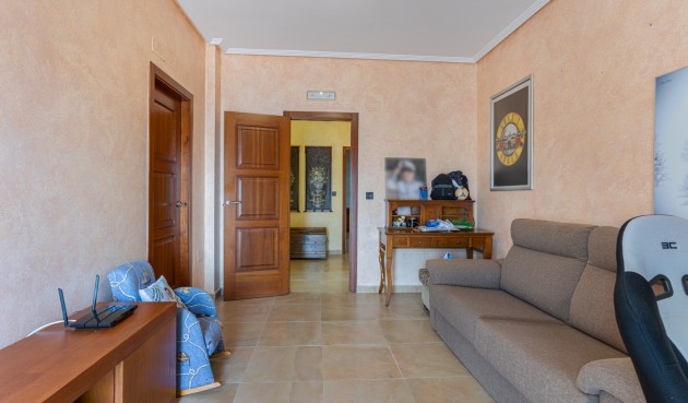 Resale - Villa -
Los Montesinos - Costa Blanca