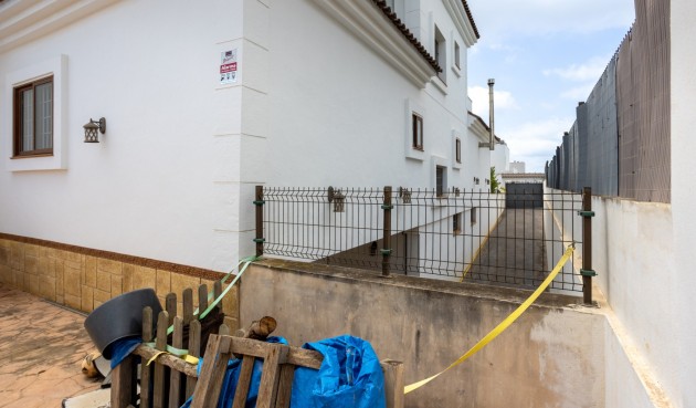 Resale - Villa -
Los Montesinos - Costa Blanca