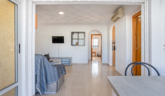 Återförsäljning - Villa -
Torrevieja - Costa Blanca