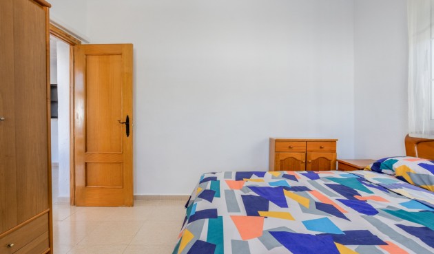 Återförsäljning - Villa -
Torrevieja - Costa Blanca